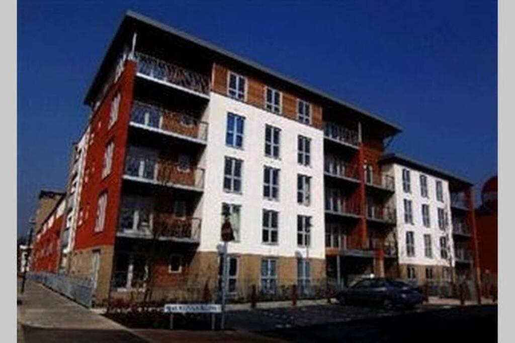 Appartamento Superhost 1 Bedroom Flat 15 Mins To Center,zone 2 *